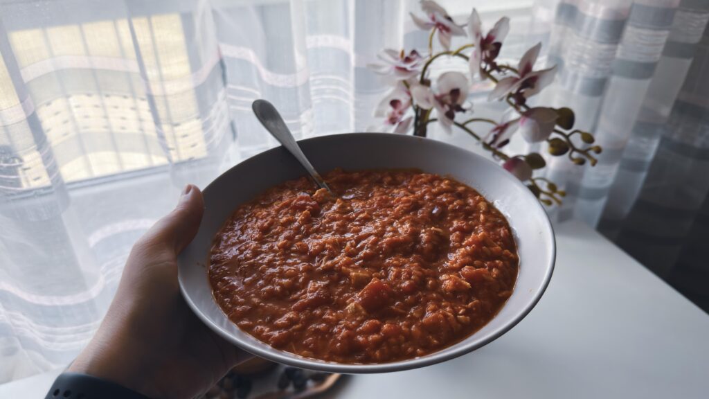 Polévka z červené čočky