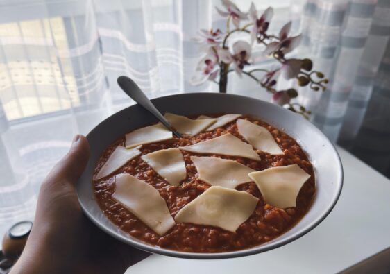 Polévka z červené čočky